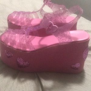 Platform jelly sandals